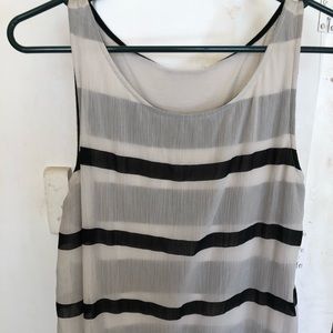 “Loft” Cream/black/gray sleeveless blouse